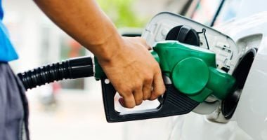 أسعار البنزين في أمريكا تواصل الارتفاع رغم هدنة الحرب المؤقتة مع إيران