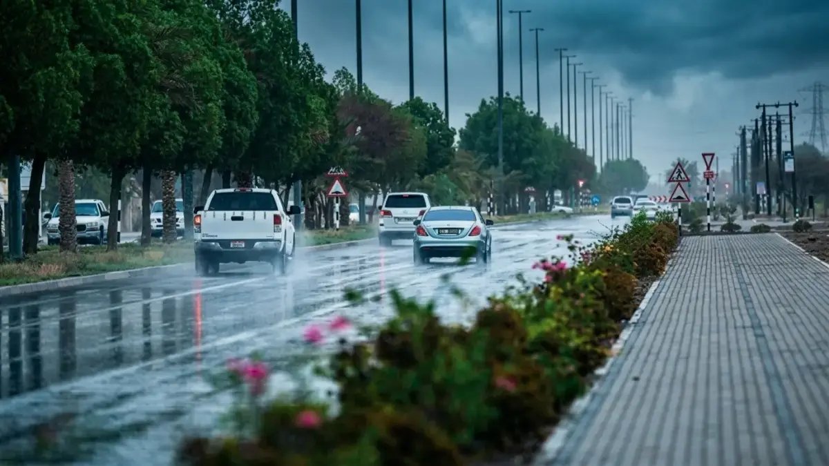 الجمعة: الأرصاد تنشر خرائط الأمطار والبرد المفاجئ… حظر على الطرق السريعة!