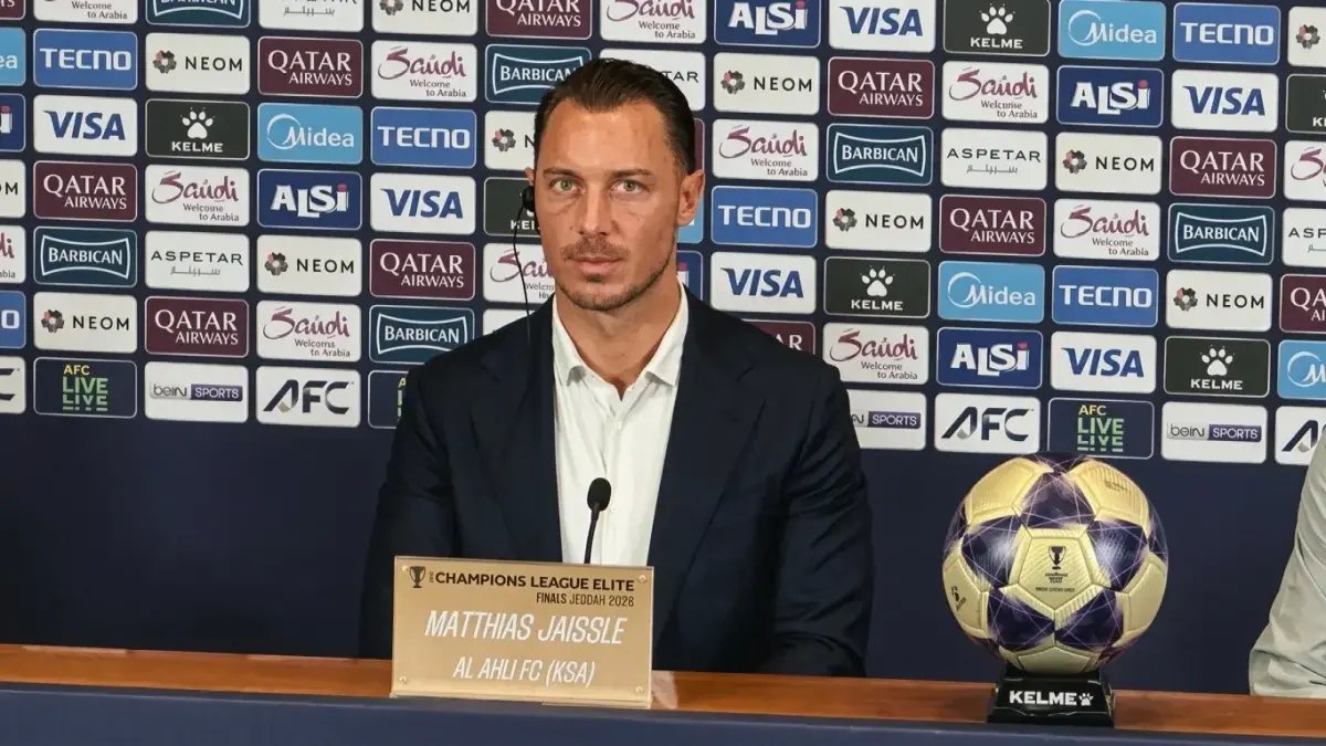 عاجل: يايسله يكشف أهدافه الصادمة بعد سحق الفتح 4-0 - الأهلي ينهي آمال الأخدود ويستهدف رقمًا تاريخيًا!