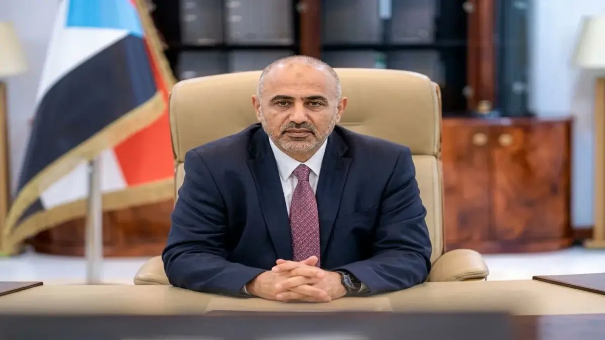 عاجل: الكلمة المثيرة التي ينتظرها الملايين… قناة المجلس الانتقالي المنحل تُعلن بث كلمة الزُبيدي المطلوب للخيانة العظمى الساعة 9 مساءً