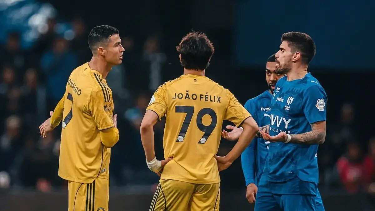 🚨 حصري: ديربي الرياض الناري يقسم المدرجات - موعد مباراة الهلال والنصر الذي قد يغير كأس الدوري!