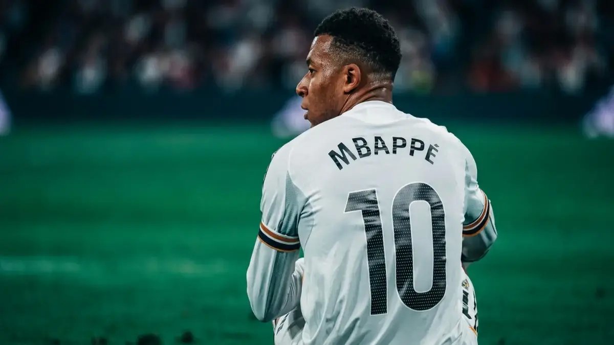 عاجل: قرار مفاجئ من ريال مدريد... هلوسين يستبدل قبل الكلاسيكو بسبب الإنفلونزا!