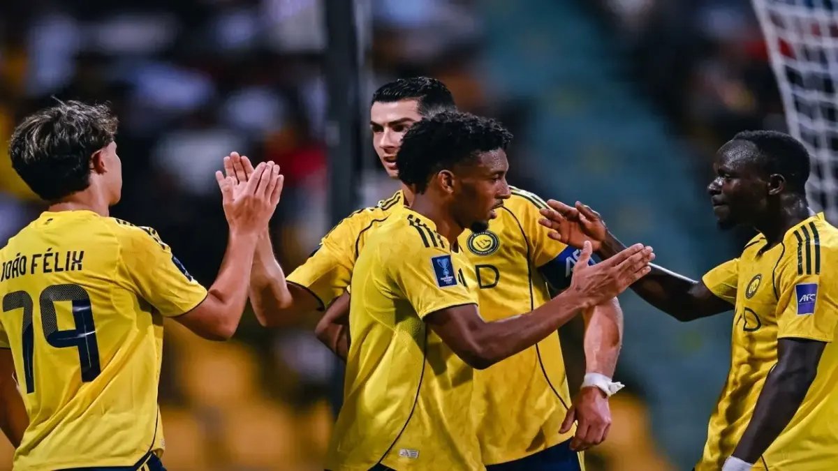 أندري سانتوس يكشف: ماذا يعطي النصر الأفضلية على الهلال في الديربي القادم؟