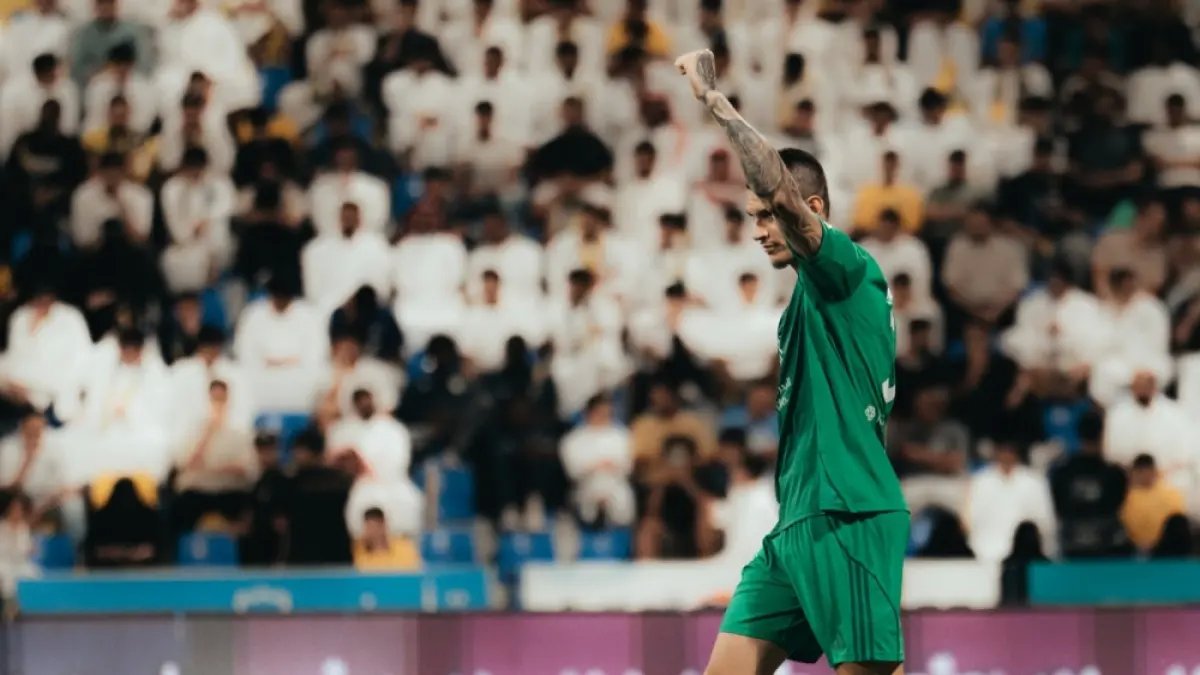 صادم: الأهلي يسحق التعاون بثنائية توني وإيبانيز… الاتحاد يهدد مركزهم في الترتيب!