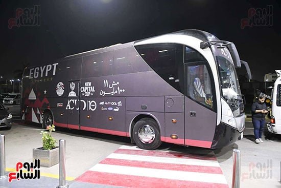 وصول حافلة المنتخب وصول حافلة المنتخب