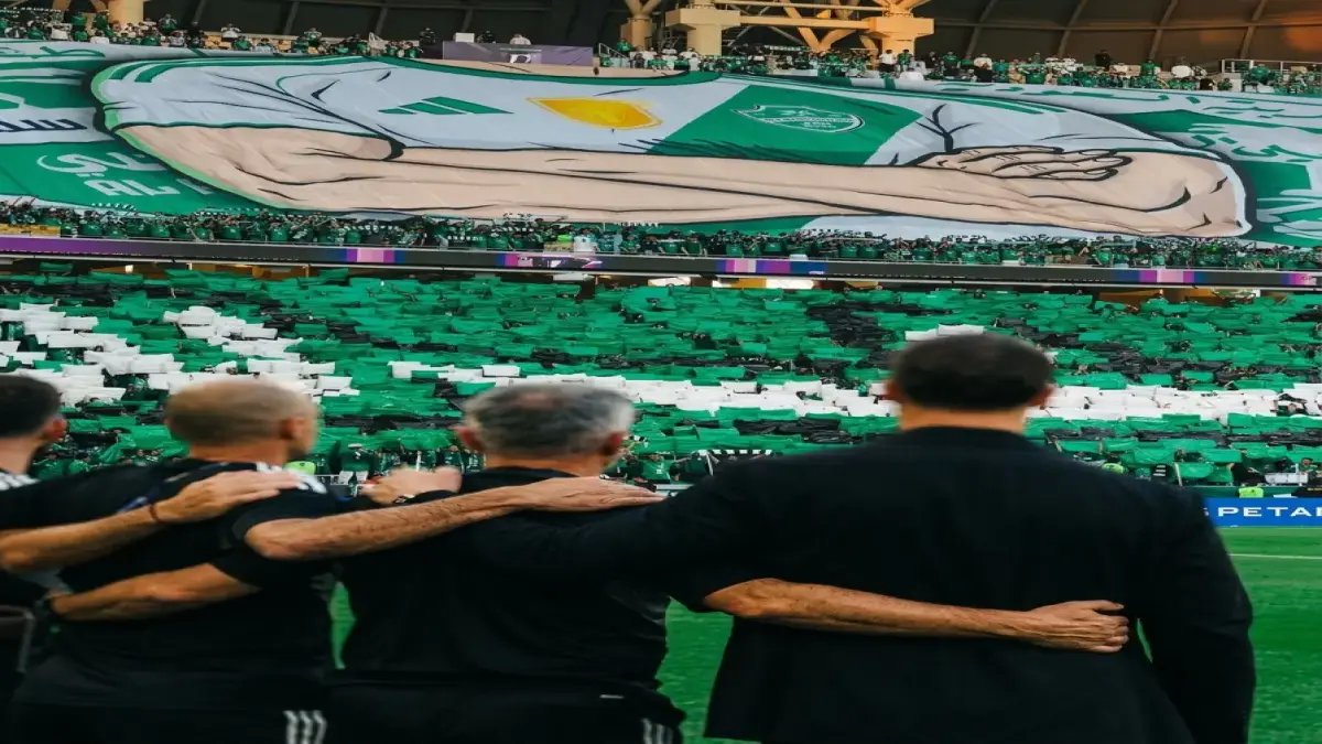 عاجل: رئيس الخلود يكشف سراً مثيراً - كيف أصبح كينيونيس كابوسه الأبدي بعد تجديد العقد!