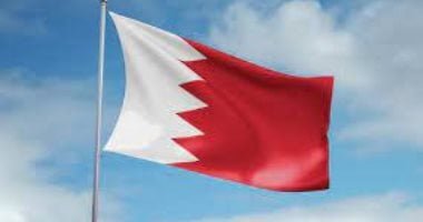 البحرين تطلق صافرات الإنذار وتدعو السكان إلى التوجه لأماكن آمنة