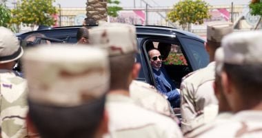 الرئيس السيسي يؤكد لطلاب الأكاديمية العسكرية ضرورة بذل أقصى جهد.. فيديو