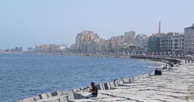 الطقس اليوم.. أجواء حارة وارتفاع بالرطوبة والعظمى بالقاهرة 34 درجة