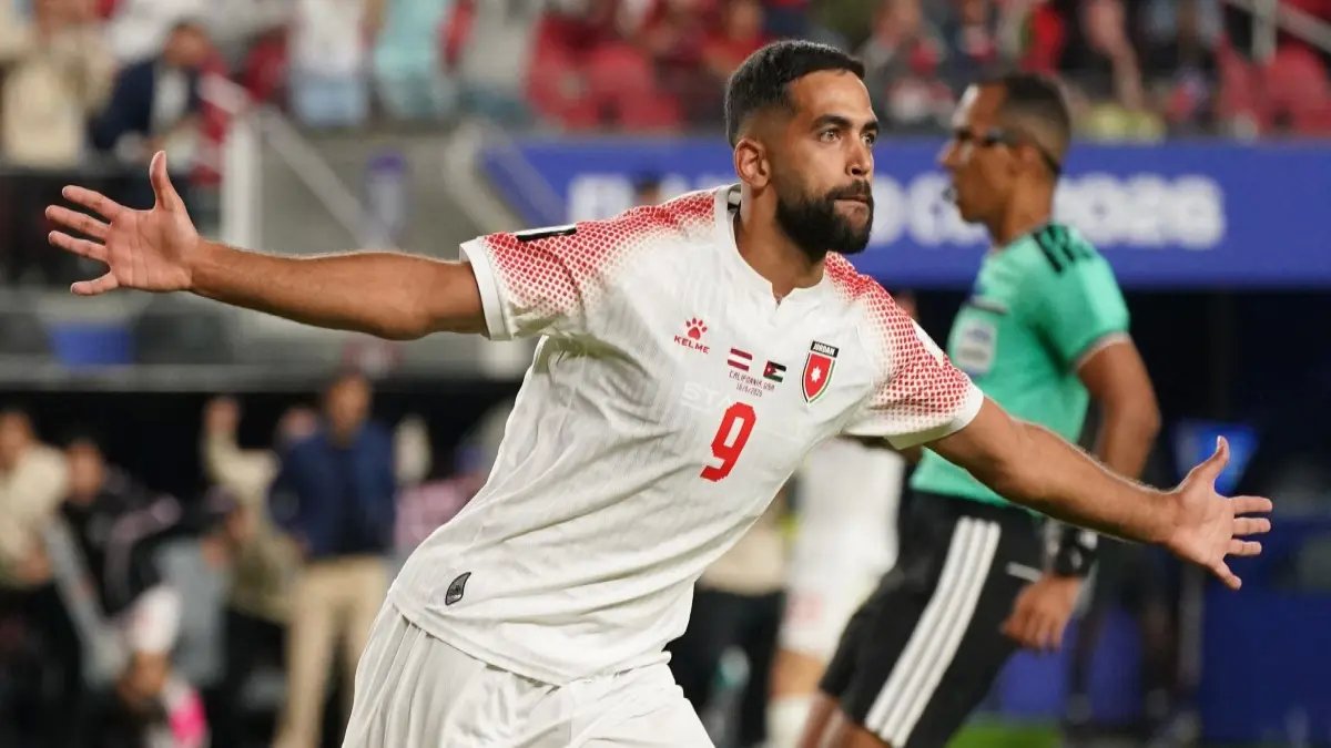 عاجل.. من قلب الملعب: يزن النعيمات يحضر بطريقة صادمة لهدف أردني تاريخي في كأس العالم - شاهد لحظة البكاء!