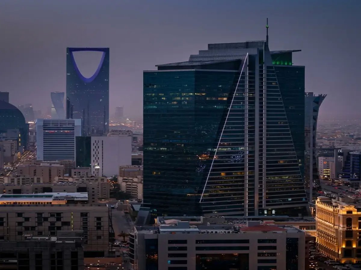  السعودية تسمح رسمياً لغير السعوديين بالتملك العقاري في هذه المدن تحديداً… وتكشف خطوات التقديم الفورية!