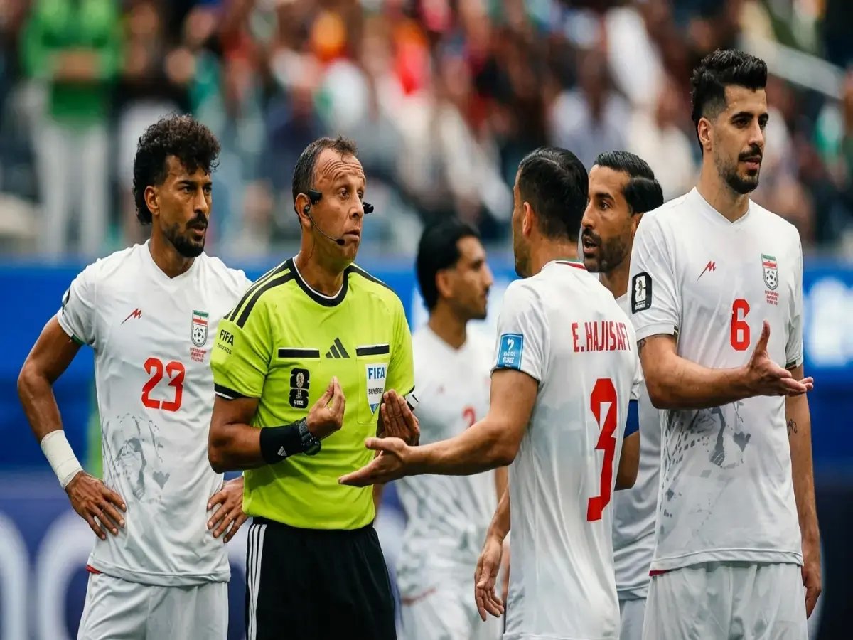  بيلينغهام يرفض جائزة رجل المباراة ويكشف السبب الحقيقي… شاهد ما قاله عن أداء إنجلترا المخيب!