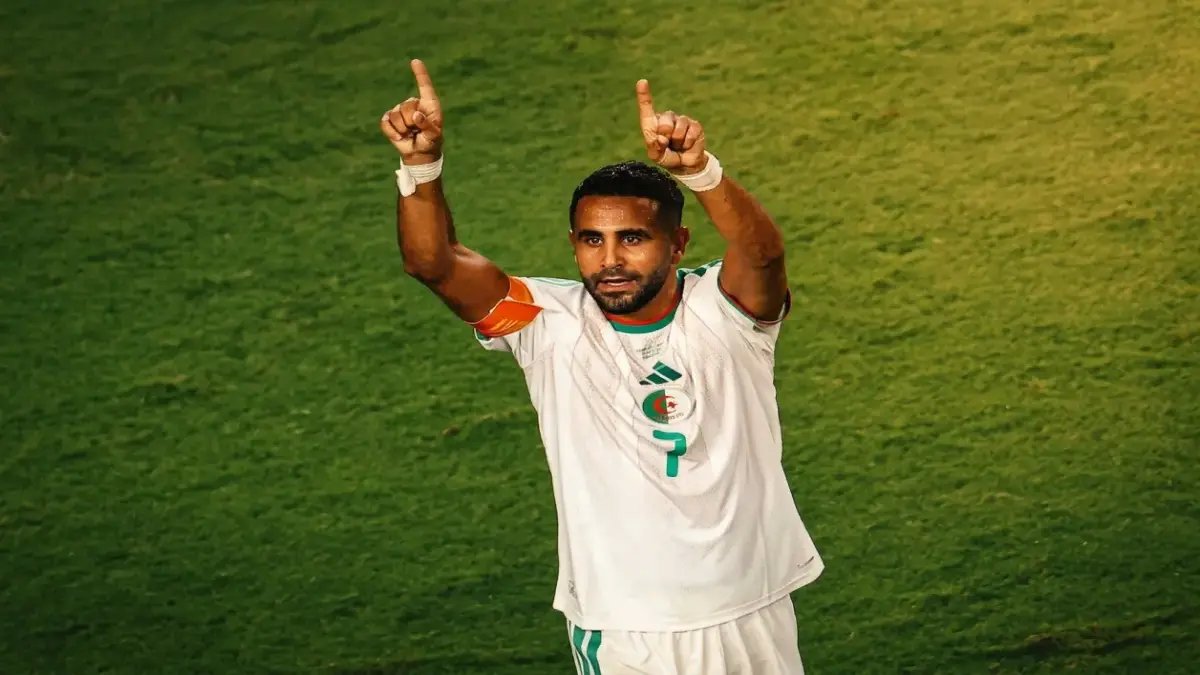 محرز يكشف السر الصادم وراء تأهل الجزائر: 'عملنا لم ينتهِ بعد… ومفاجأة أكبر في الطريق!'
