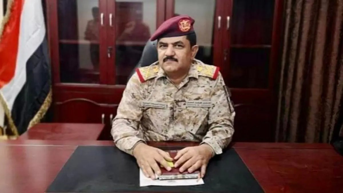 عاجل: وزير الدفاع اليمني يُطلق تحذيراً عسكرياً خطيراً - الحوثيون يُعدون للمواجهة النهائية خلال أيام؟