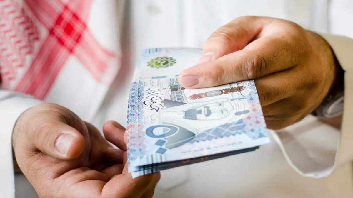 عاجل: تحذير للمستهلكين.. ارتفاع مفاجئ لسعر الريال السعودي في البنوك المصرية - الأهلي يقترب من 13.15 للبيع!