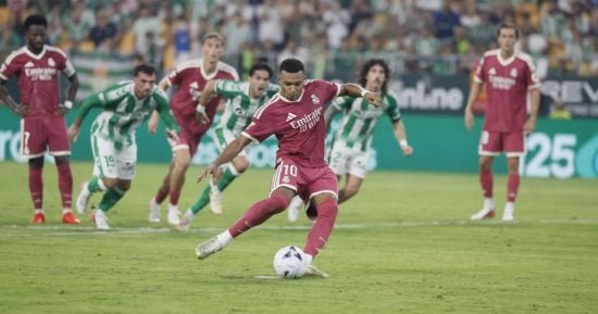 ريال بتيس ضد الريال.. ركلة جزاء مبابى تثير التساؤلات بالدوري الإسبانى.. فيديو