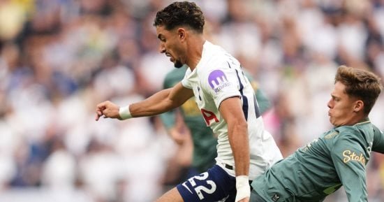 مرموش أساسيا فى تشكيل مباراة توتنهام ضد أستون فيلا بالدورى الإنجليزى