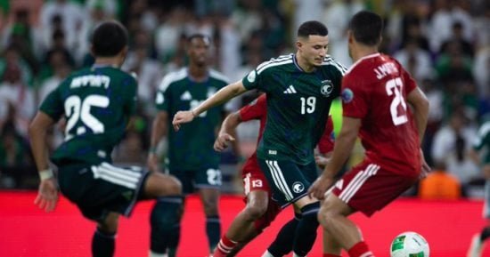 منتخب السعودية يطارد بطاقة نصف النهائي أمام عمان في كأس الخليج