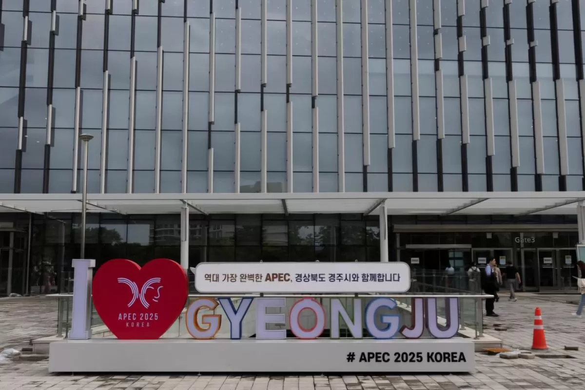 APEC ministers push digital cooperation and supply chain resilience