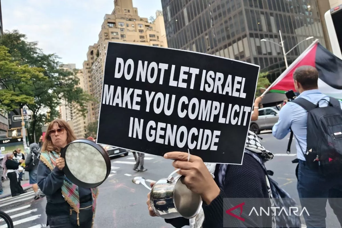 Masses rally at UN Headquarters to condemn Israel's acts of genocide