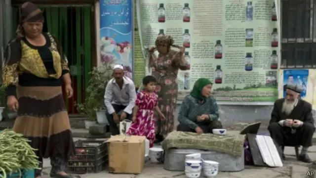 يمثل الإيغور نحو 45 في المئة من سكان إقليم شينجيانغ