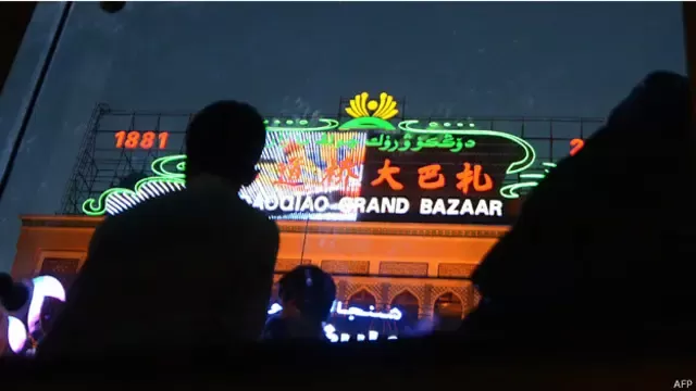 تسكن شينجيانغ اقلية الويغور المسلمة