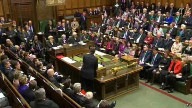 تدخل بريطانيا قد يقتصر على العراق. 